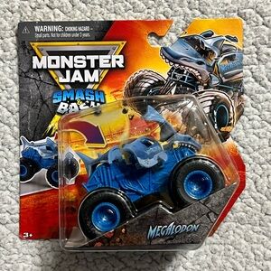 Monster Jam Smash & Bash Megalodon